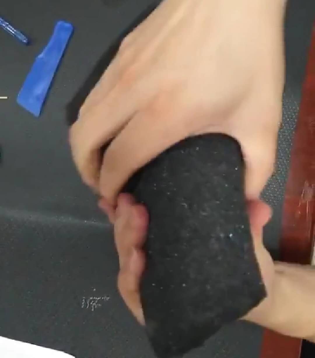 聚力公司膠粘劑家族又添新成員—聚厲牌橡膠粘金剛砂專用膠水正式上市! 聚力公司膠粘劑家族又添新成員—聚厲牌橡膠粘金剛砂專用膠水正式上市!