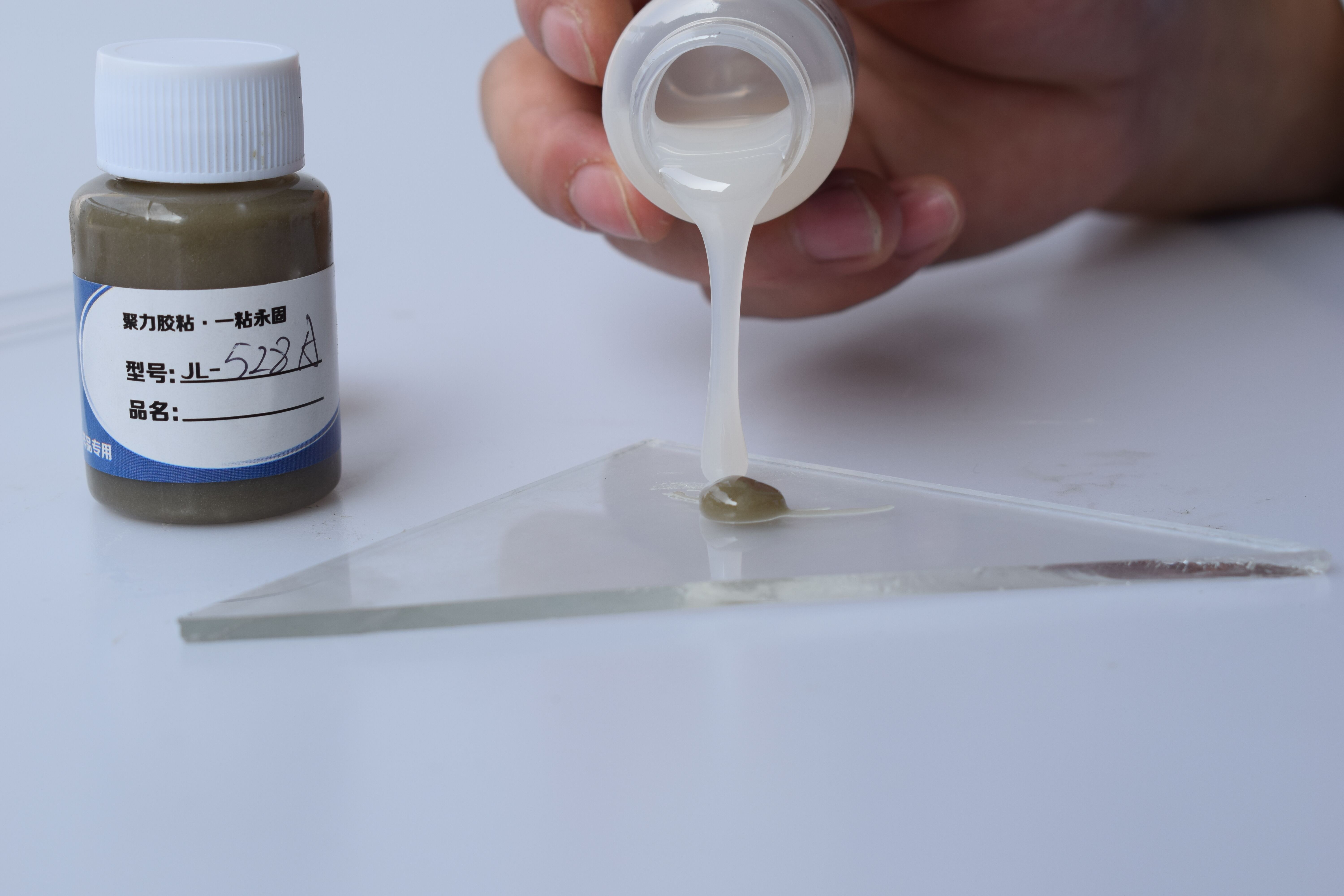 ab膠耐高溫嗎？市面上AB膠有幾家？-{?聚力高溫AB膠耐280度}