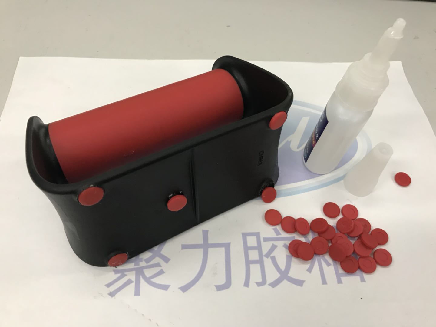 PP粘TPE材質用什么膠水？聚厲牌高強度膠水與PE處理劑協同搞定客戶難題