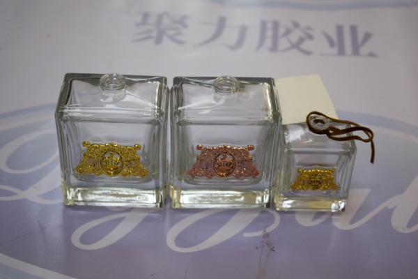 玻璃和金屬用什么膠粘?玻璃粘金屬UV膠,UV膠水