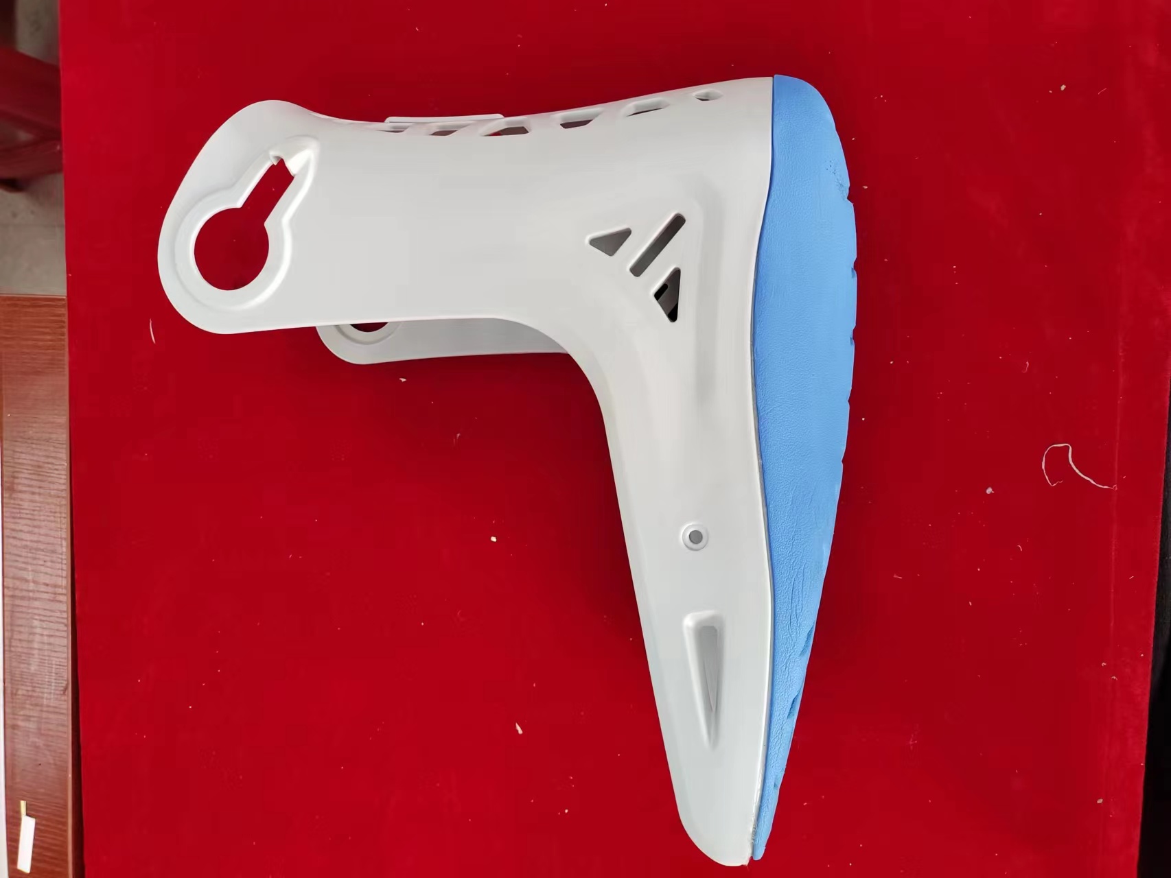 PP專用膠水，PP和EVA材質康復鞋楦粘接膠水的選擇-聚力膠粘