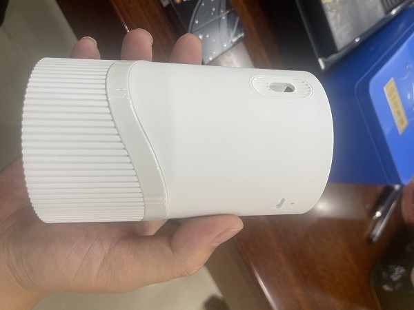 瞬間膠水粘接車載加濕器效果